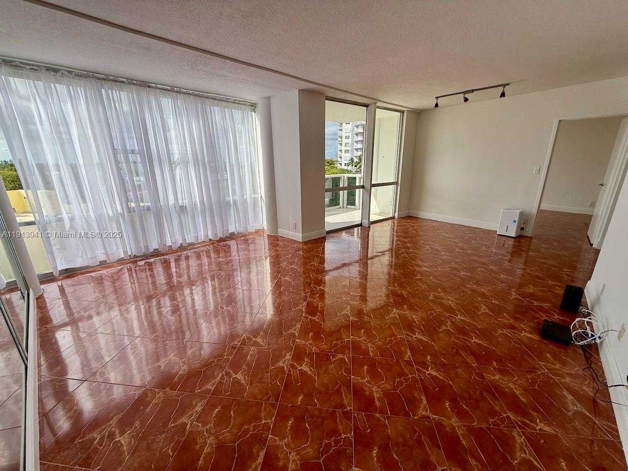 Small Image of 900 BAY DR #419, Miami Beach Number 7