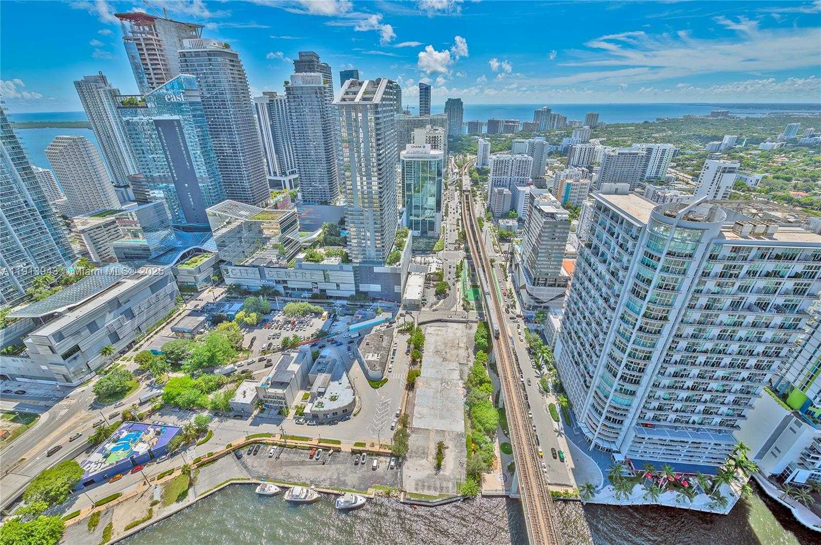 Small Image of 92 SOUTH WEST 3RD ST #5004, Miami Number 11