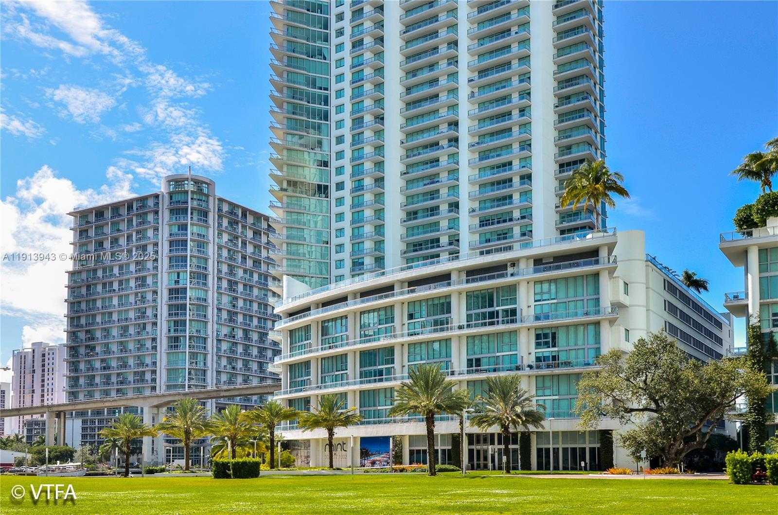 Small Image of 92 SOUTH WEST 3RD ST #5004, Miami Number 12