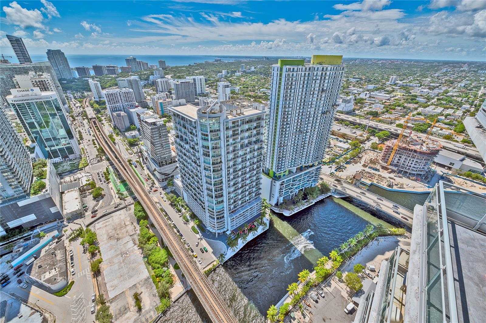 Small Image of 92 SOUTH WEST 3RD ST #5004, Miami Number 14