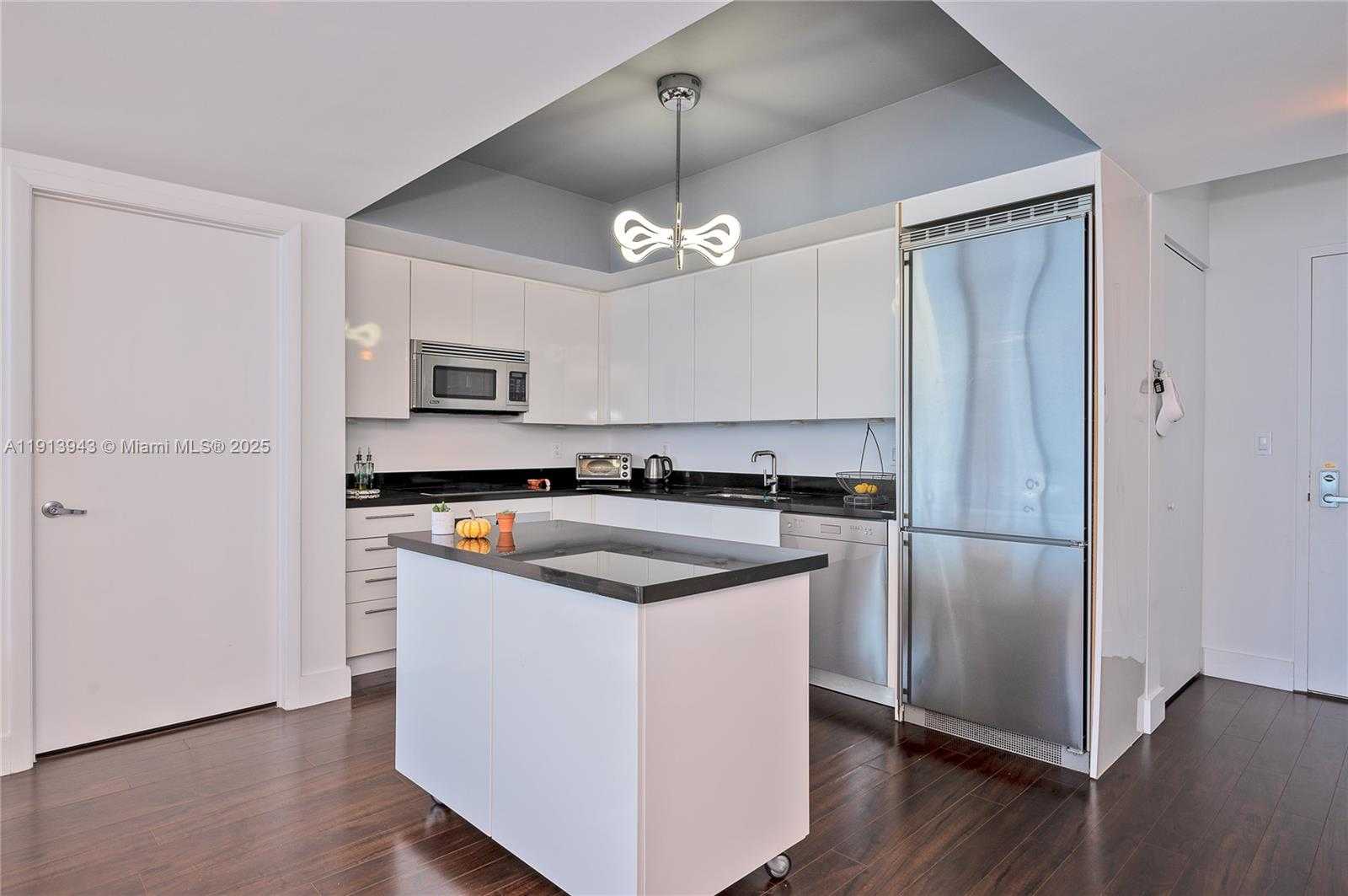 Small Image of 92 SOUTH WEST 3RD ST #5004, Miami Number 7