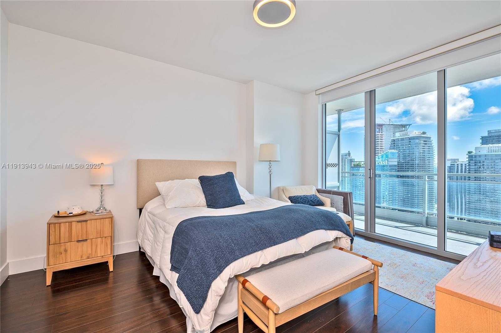 Small Image of 92 SOUTH WEST 3RD ST #5004, Miami Number 8