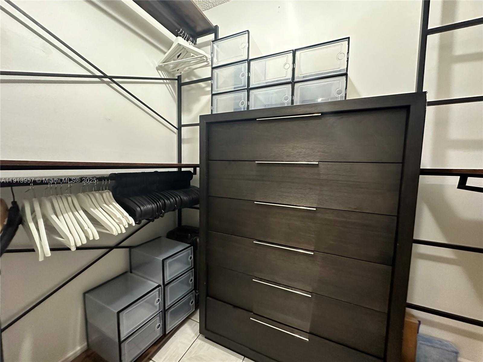 Small Image of 1665 BAY RD #316, Miami Beach Number 10