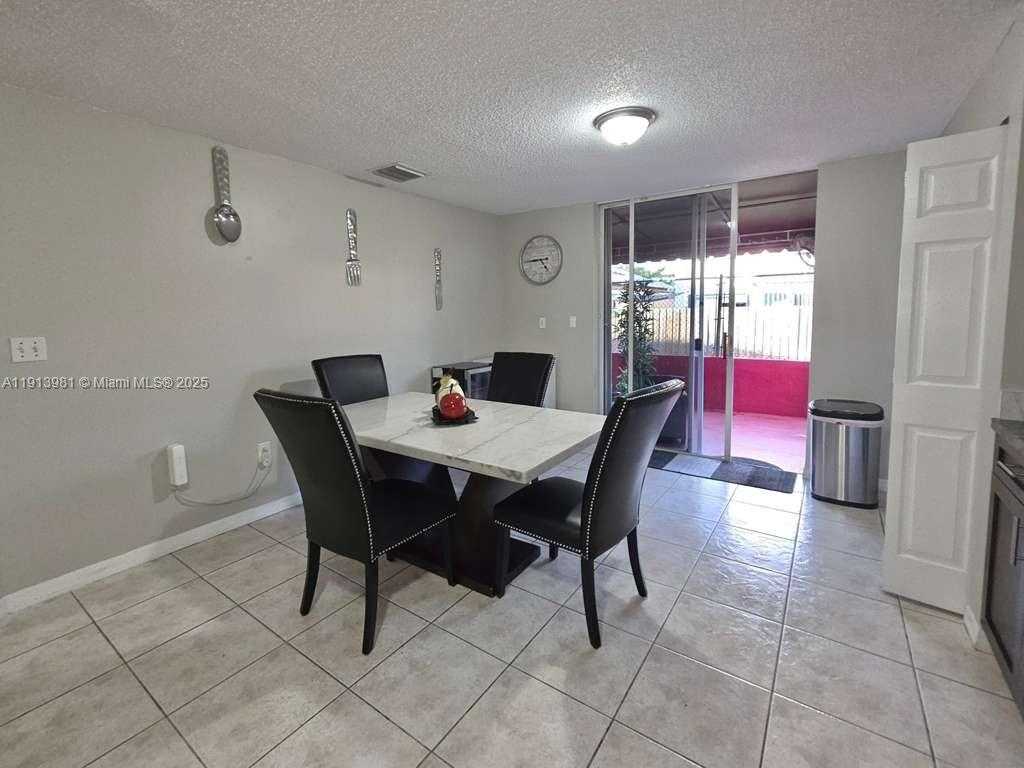 Small Image of 15871 SOUTH WEST 86TH TER, Miami Number 5