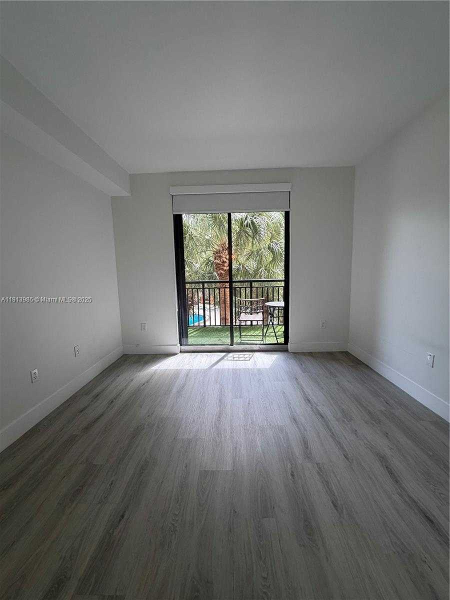 Small Image of 540 BRICKELL KEY DR #301, Miami Number 7