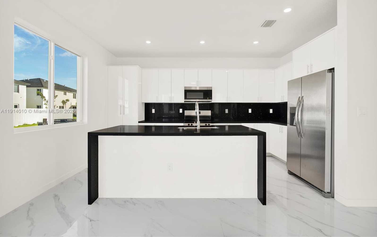 Small Image of 22535 SOUTH WEST 125TH AVE #22535, Miami Number 14