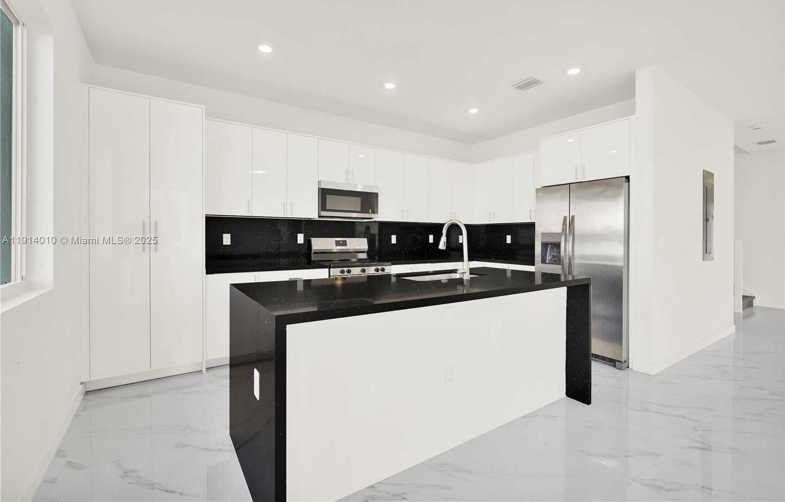 Small Image of 22535 SOUTH WEST 125TH AVE #22535, Miami Number 15