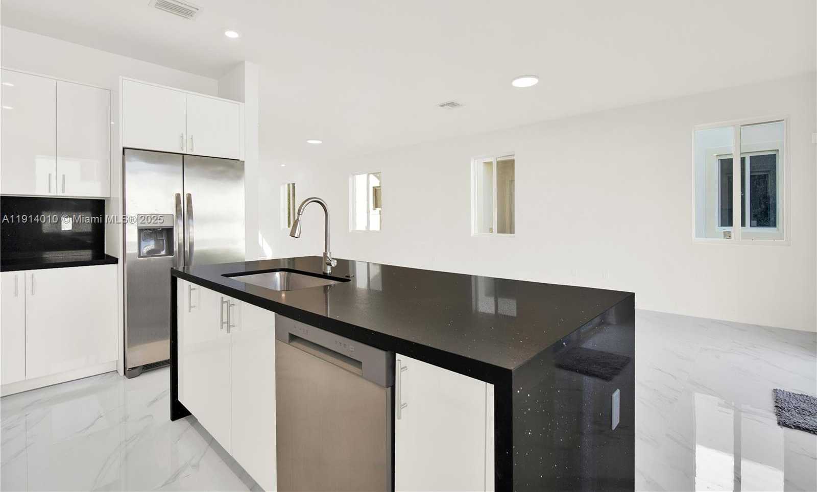 Small Image of 22535 SOUTH WEST 125TH AVE #22535, Miami Number 17