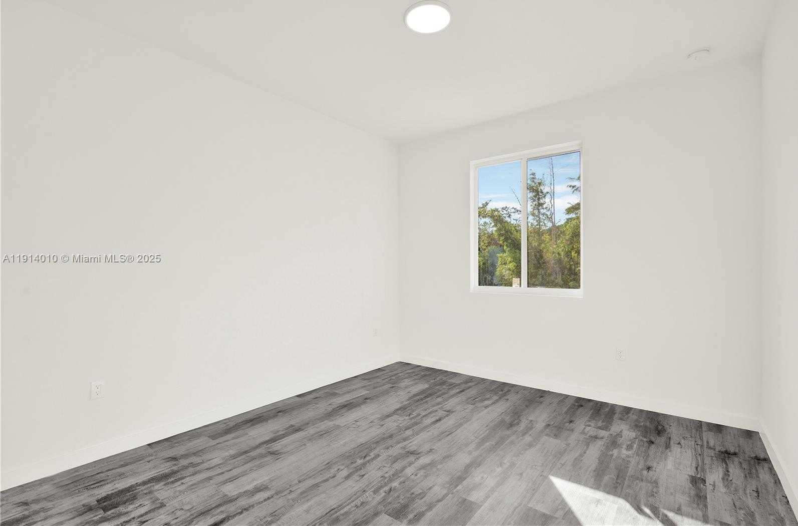 Small Image of 22535 SOUTH WEST 125TH AVE #22535, Miami Number 31