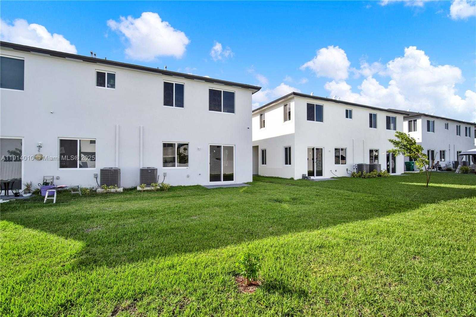 Small Image of 22535 SOUTH WEST 125TH AVE #22535, Miami Number 4