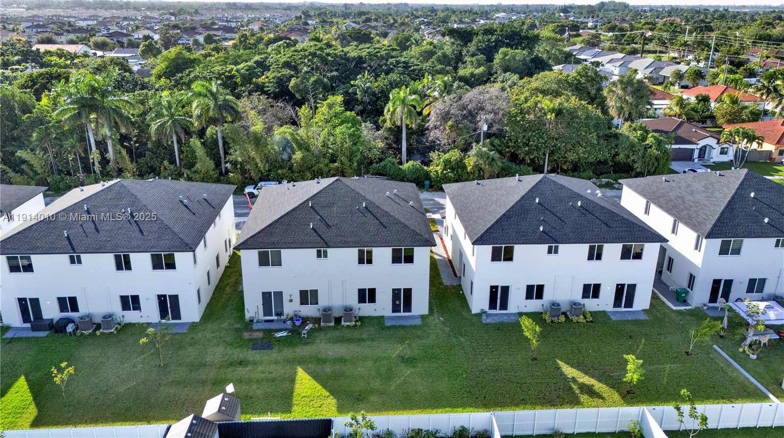 Small Image of 22535 SOUTH WEST 125TH AVE #22535, Miami Number 45