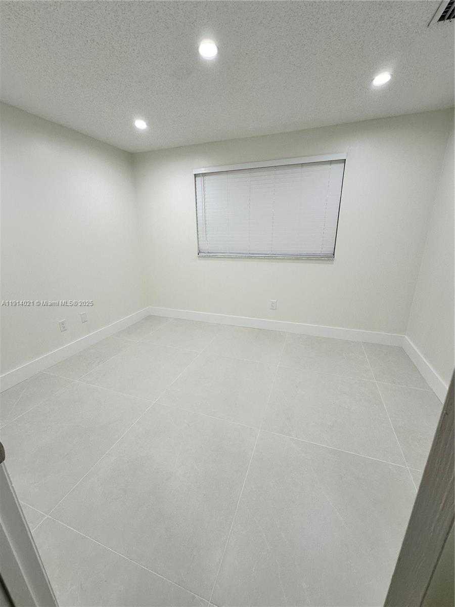 Small Image of 5151 SW 121 TERRACE #5151, Cooper City Number 21