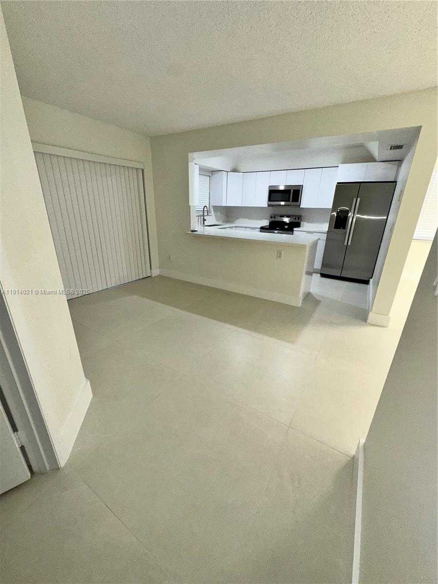 Small Image of 5151 SW 121 TERRACE #5151, Cooper City Number 7