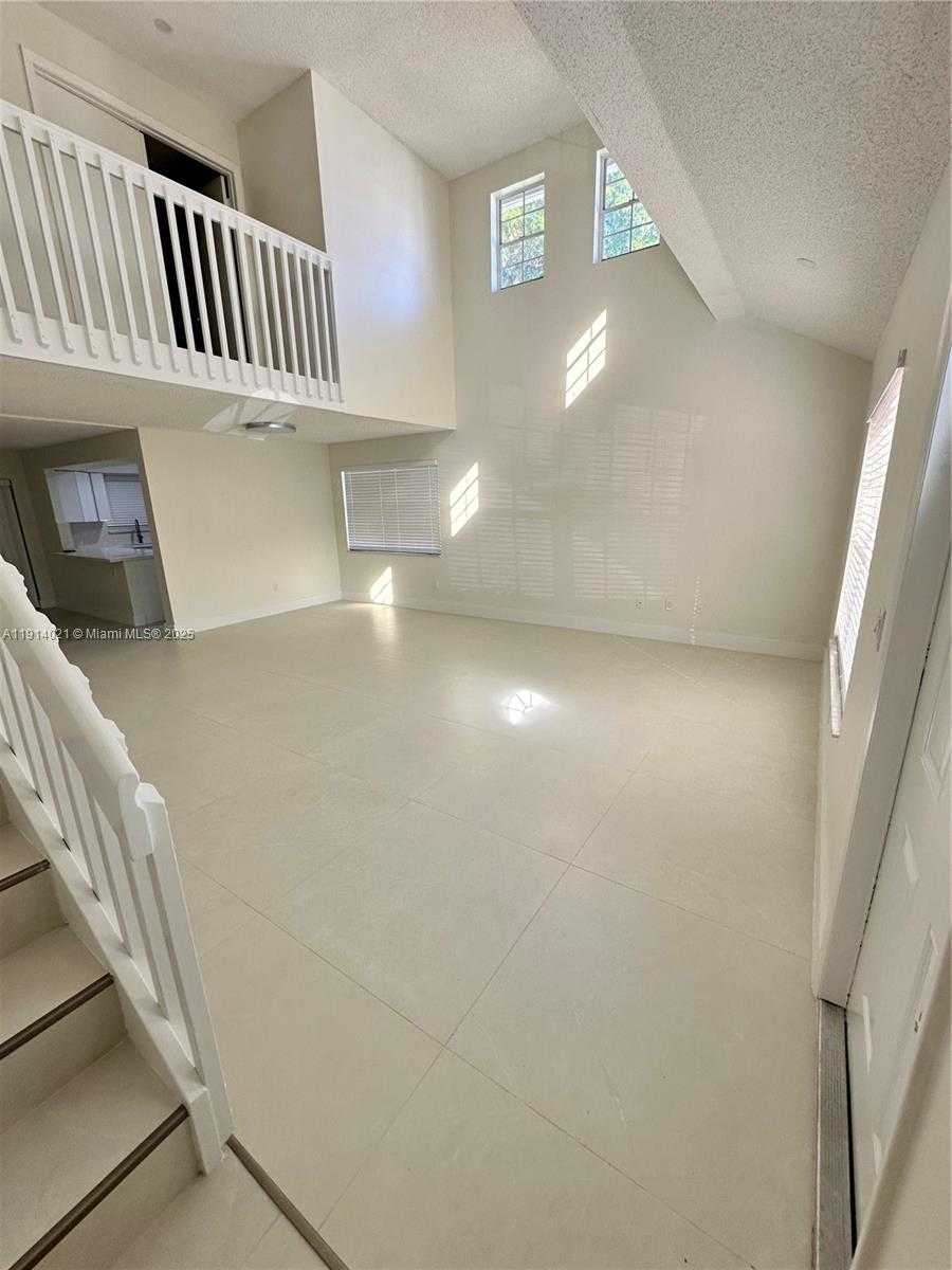 Small Image of 5151 SW 121 TERRACE #5151, Cooper City Number 9