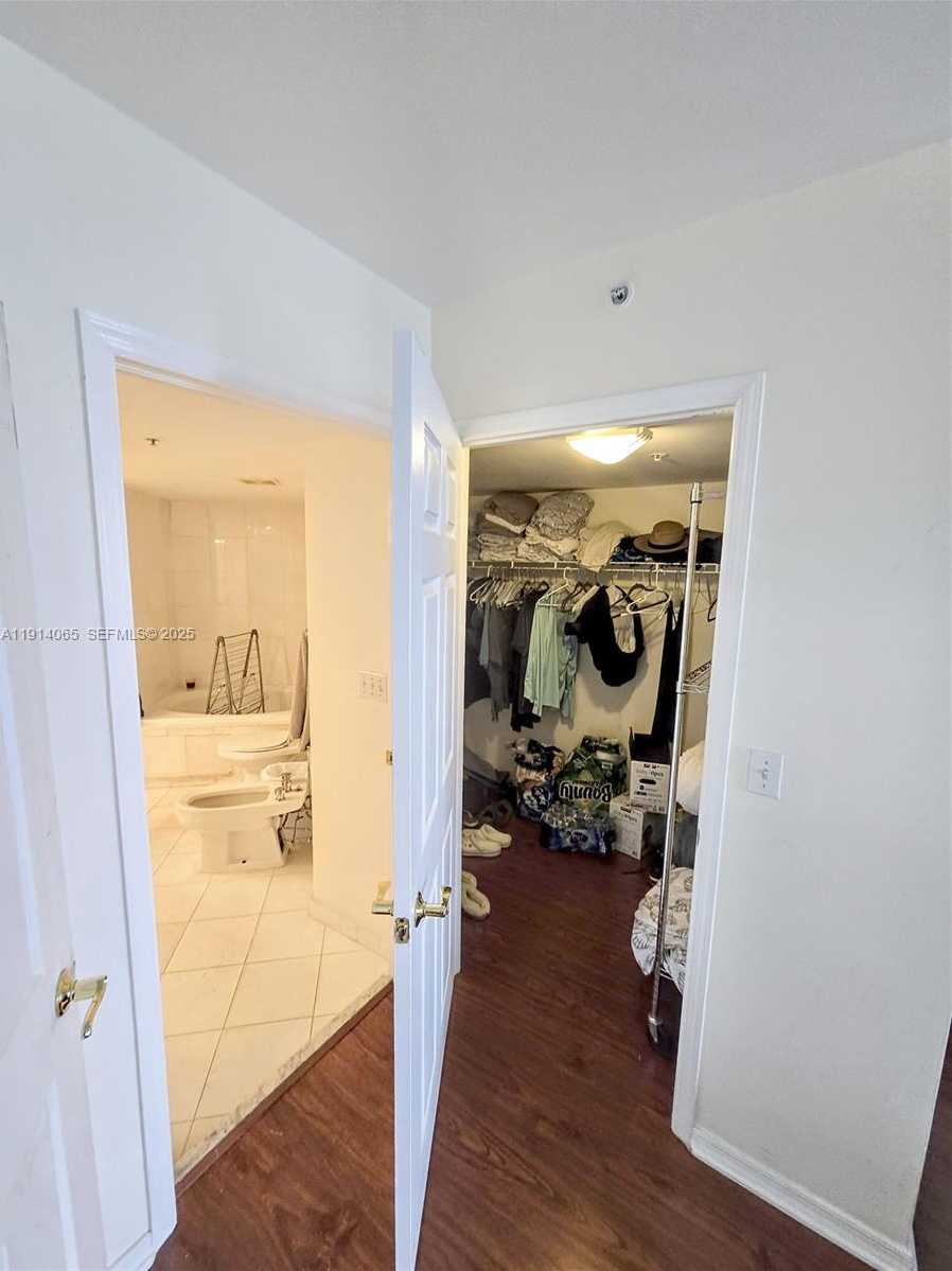 Small Image of 6301 COLLINS AVE #901, Miami Beach Number 16