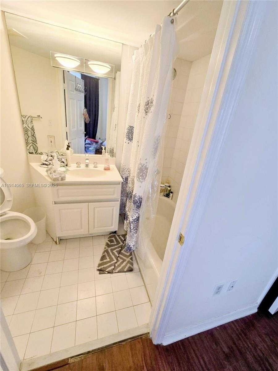 Small Image of 6301 COLLINS AVE #901, Miami Beach Number 23