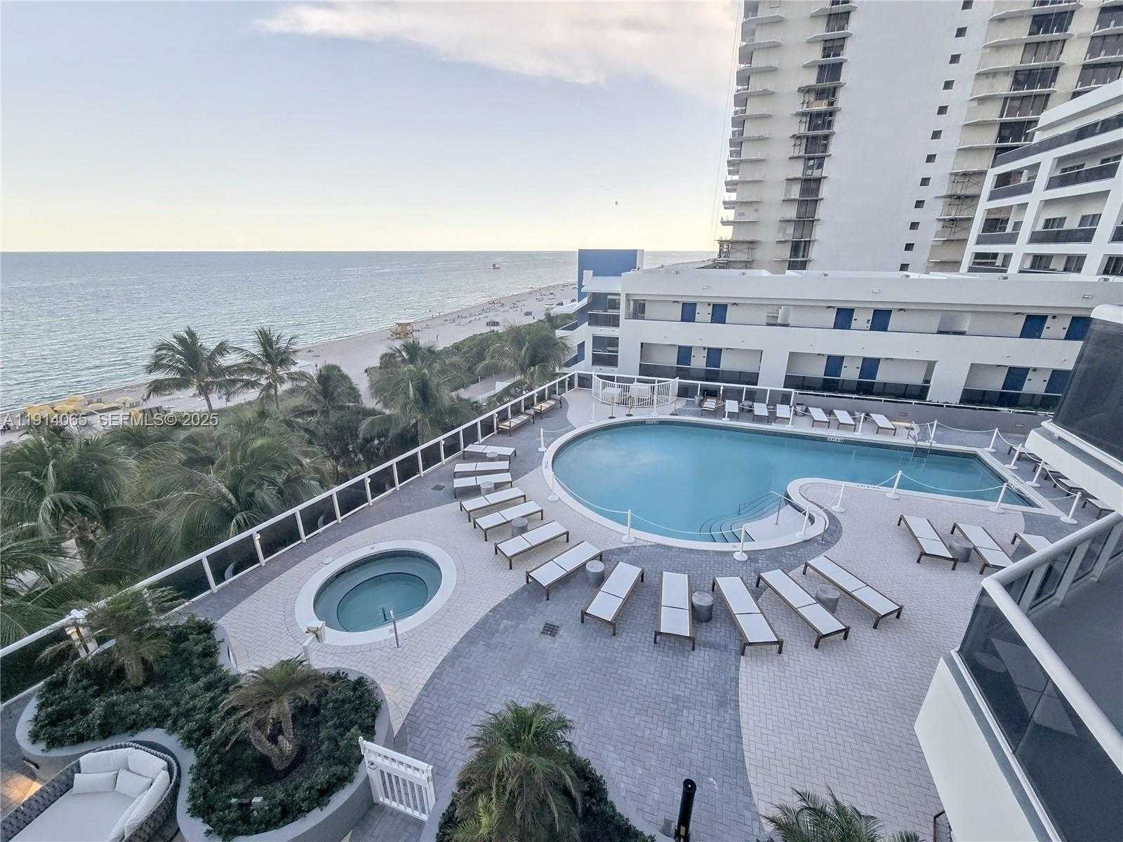 Small Image of 6301 COLLINS AVE #901, Miami Beach Number 25