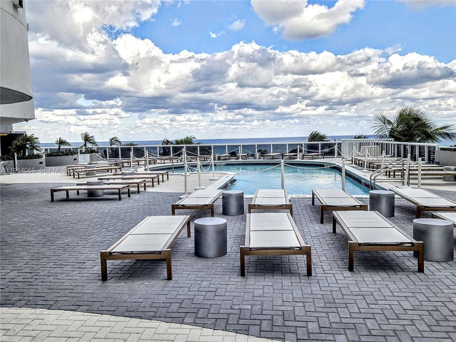 Small Image of 6301 COLLINS AVE #901, Miami Beach Number 26