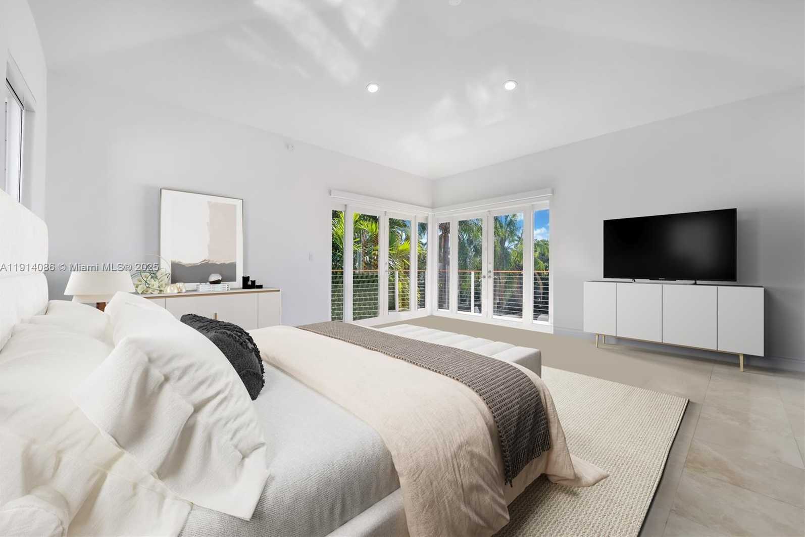 Small Image of 7155 EAST LAGO DR, Coral Gables Number 8