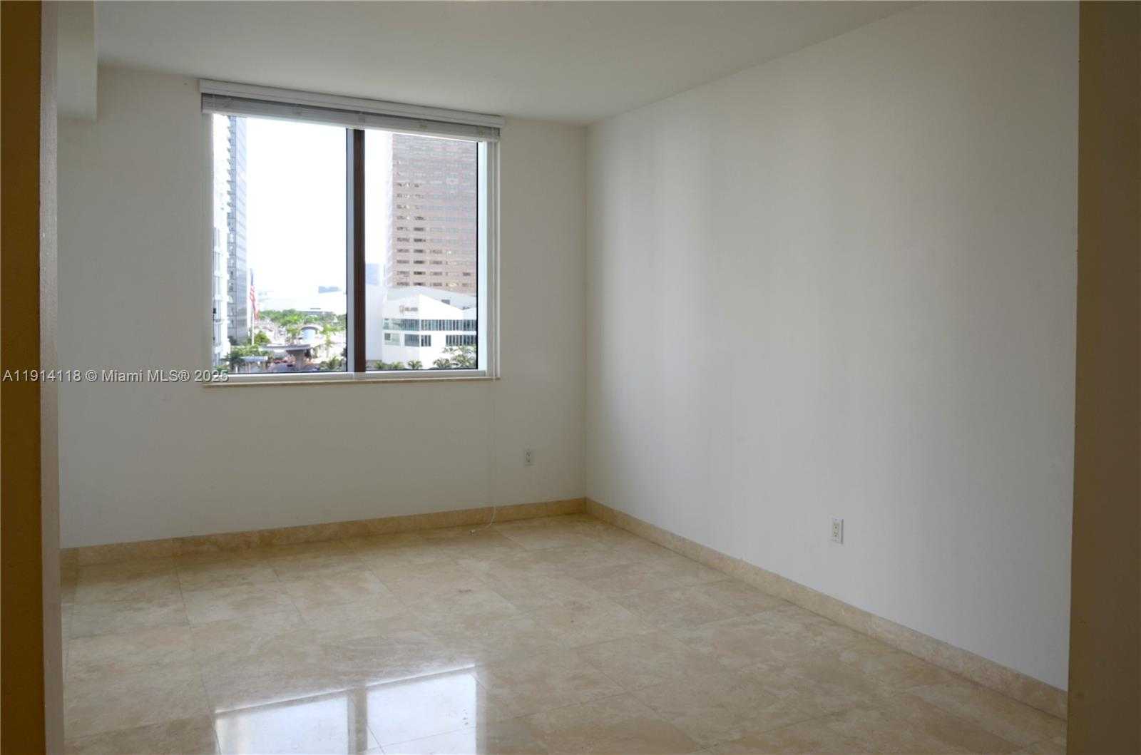 Small Image of 901 BRICKELL KEY BLVD #705, Miami Number 6