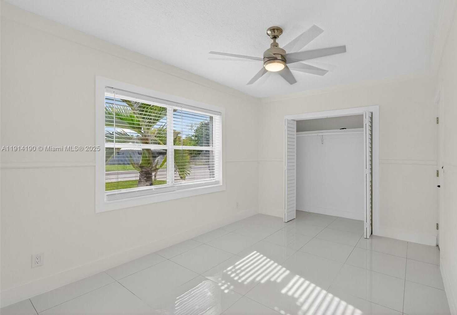 Small Image of 465 NORTH WEST 153RD ST, Miami Number 13