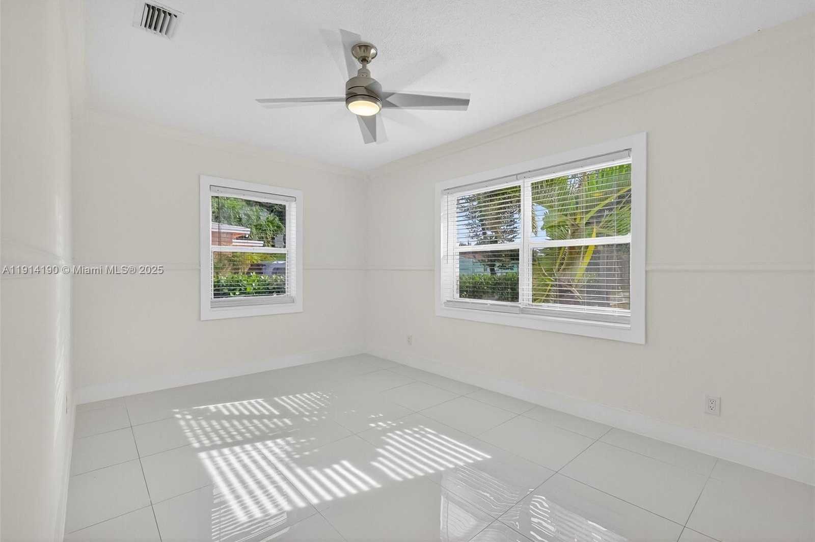 Small Image of 465 NORTH WEST 153RD ST, Miami Number 17