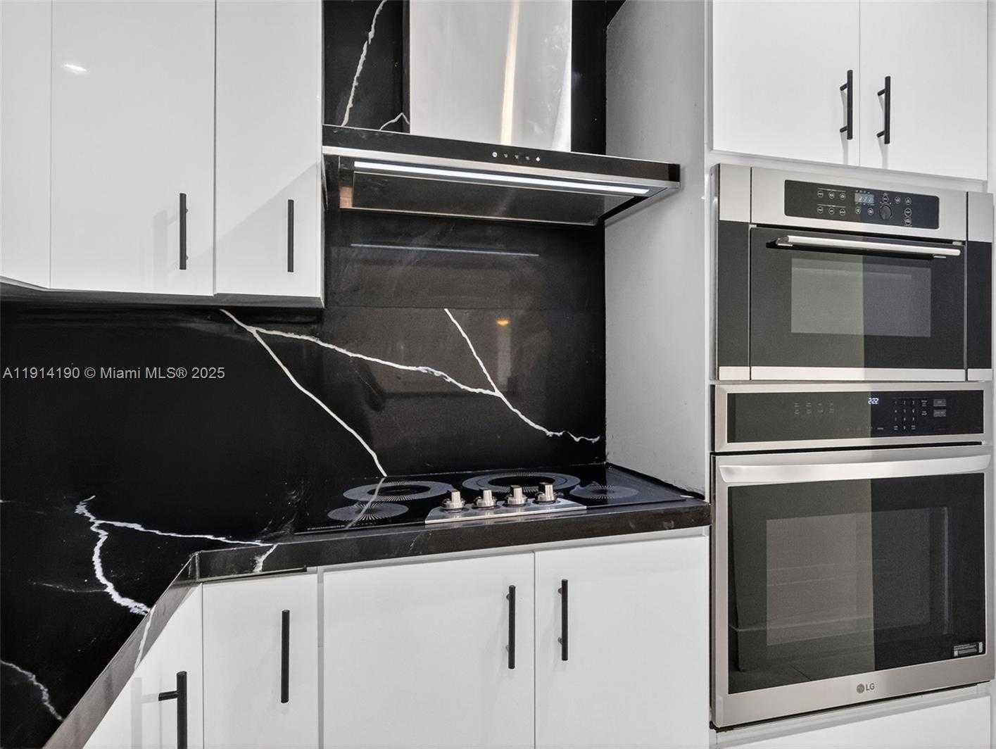 Small Image of 465 NORTH WEST 153RD ST, Miami Number 24