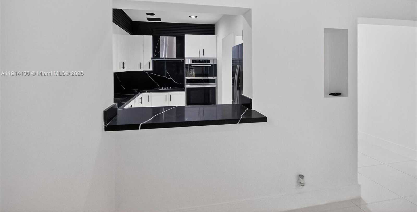 Small Image of 465 NORTH WEST 153RD ST, Miami Number 27