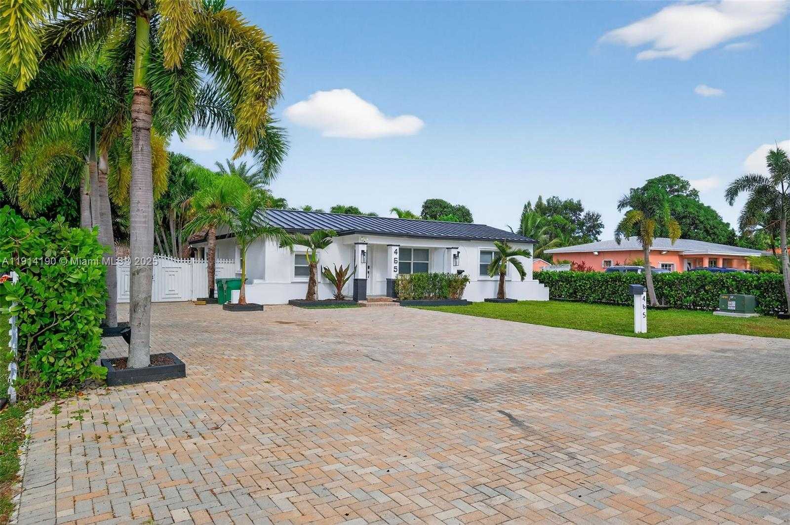 Small Image of 465 NORTH WEST 153RD ST, Miami Number 3