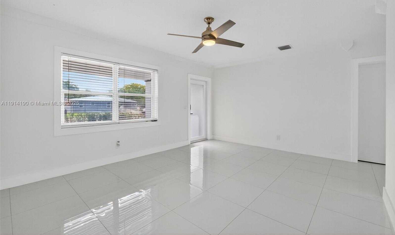 Small Image of 465 NORTH WEST 153RD ST, Miami Number 7