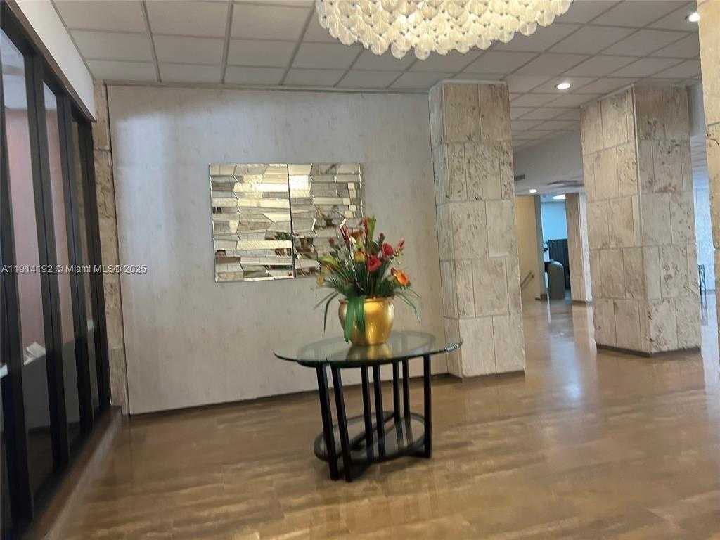 Small Image of 1965 SOUTH OCEAN DR #10 M, Hallandale Beach Number 4