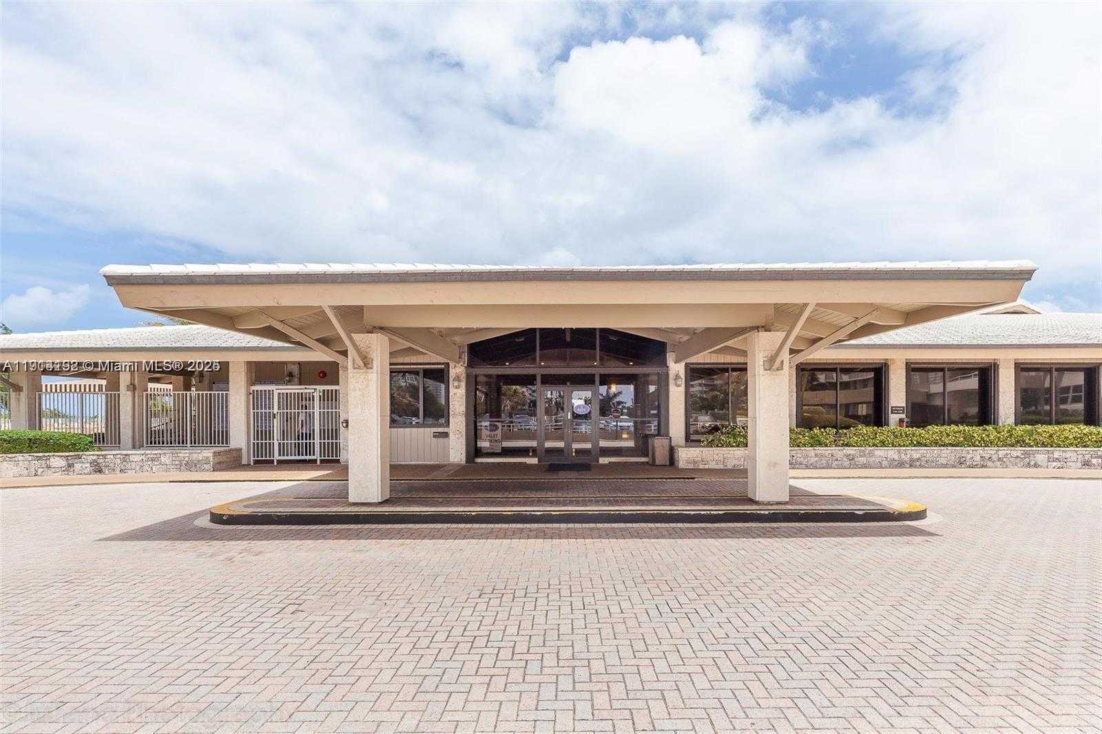 Small Image of 1965 SOUTH OCEAN DR #10 M, Hallandale Beach Number 7