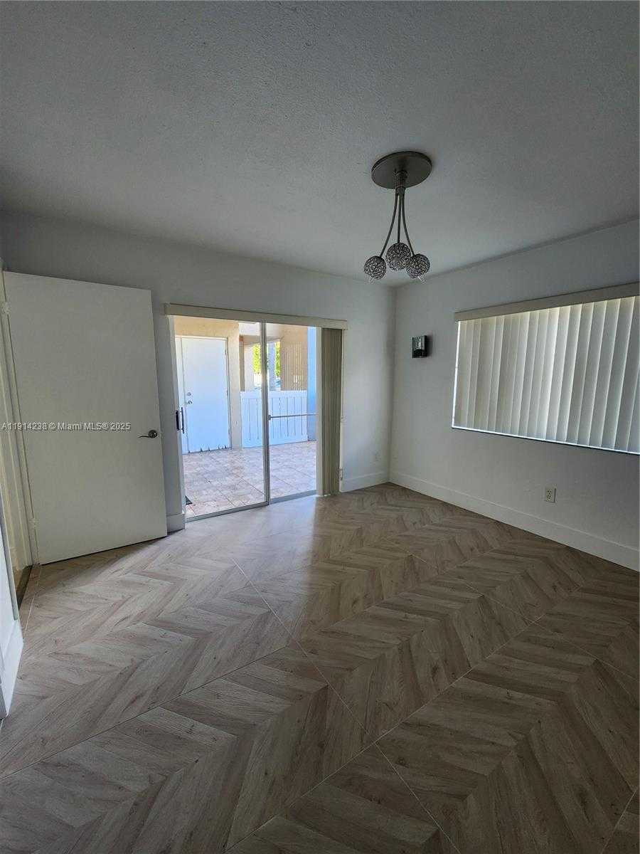 Small Image of 18880 NORTH WEST 57TH AVE #105, Hialeah Number 11