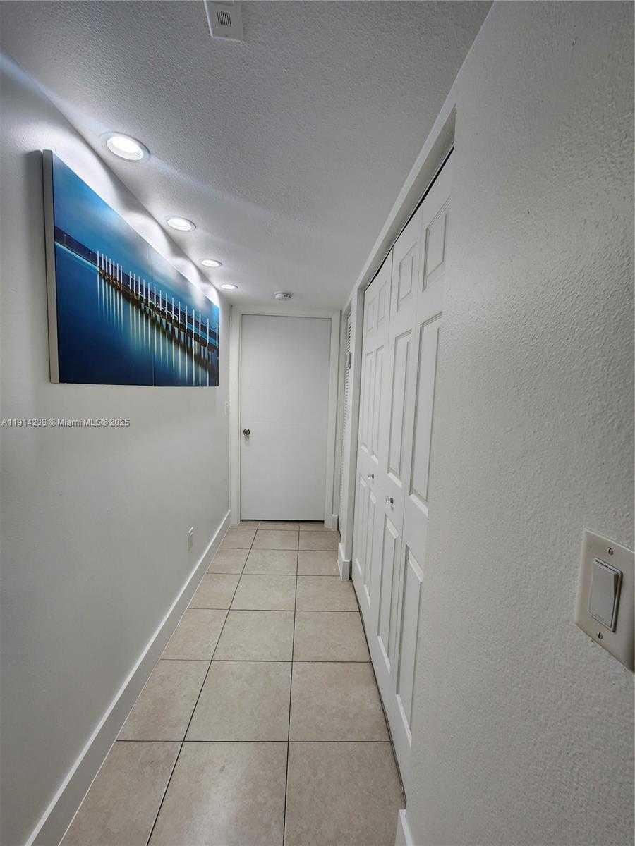 Small Image of 18880 NORTH WEST 57TH AVE #105, Hialeah Number 16