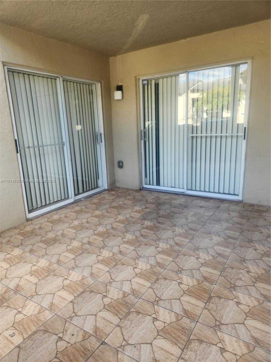 Small Image of 18880 NORTH WEST 57TH AVE #105, Hialeah Number 8