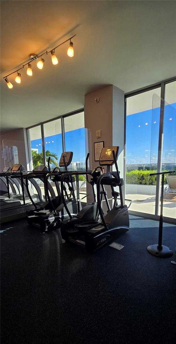 Small Image of 7901 HISPANOLA AVE #607, North Bay Village Number 41