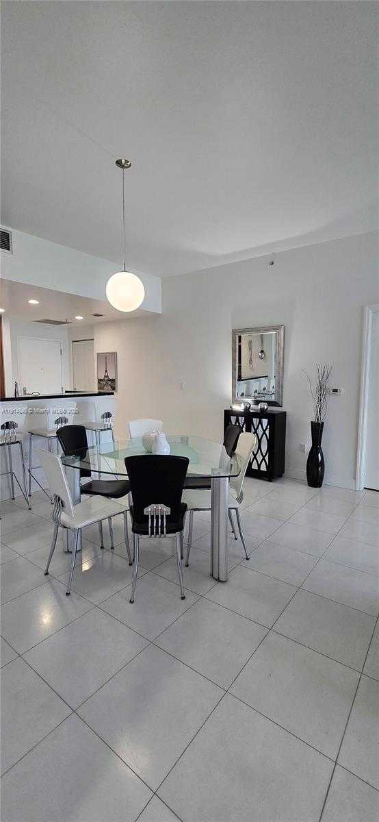 Small Image of 7901 HISPANOLA AVE #607, North Bay Village Number 6