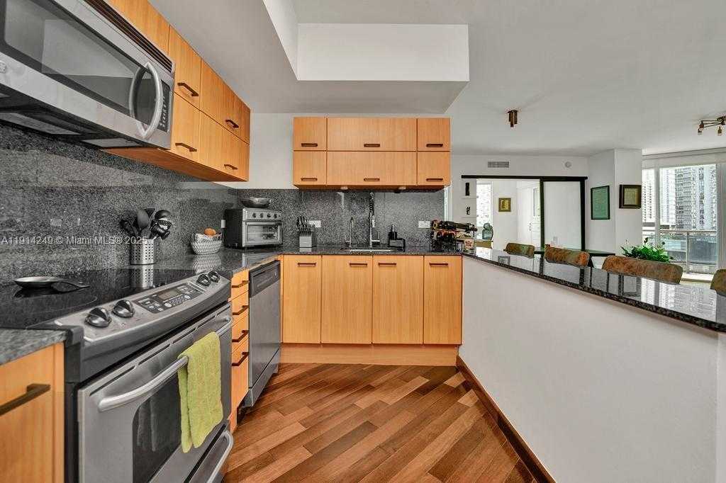 Small Image of 350 SOUTH MIAMI AVE #1502, Miami Number 3