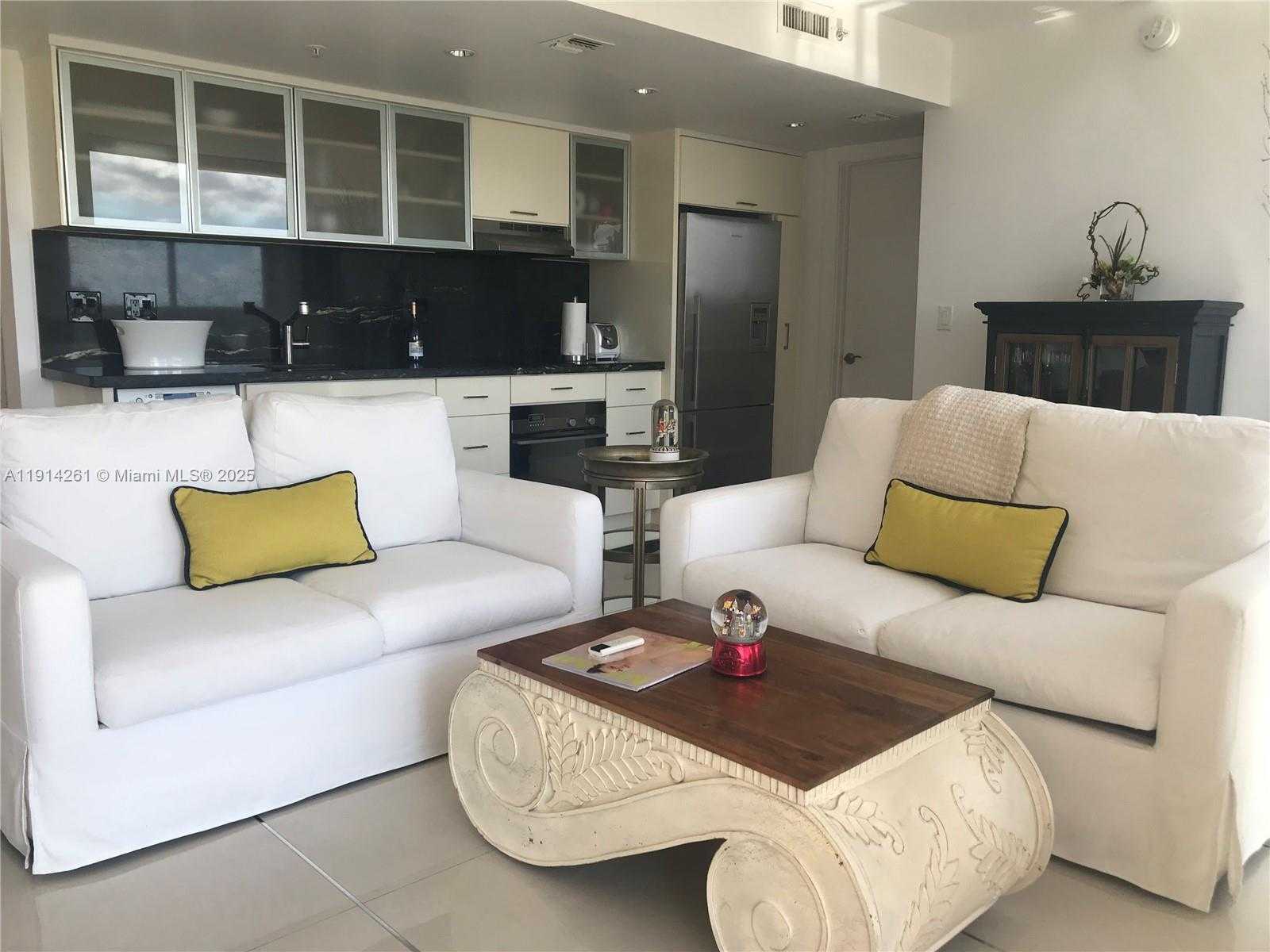 Small Image of 2951 SOUTH BAYSHORE DR #904, Miami Number 14