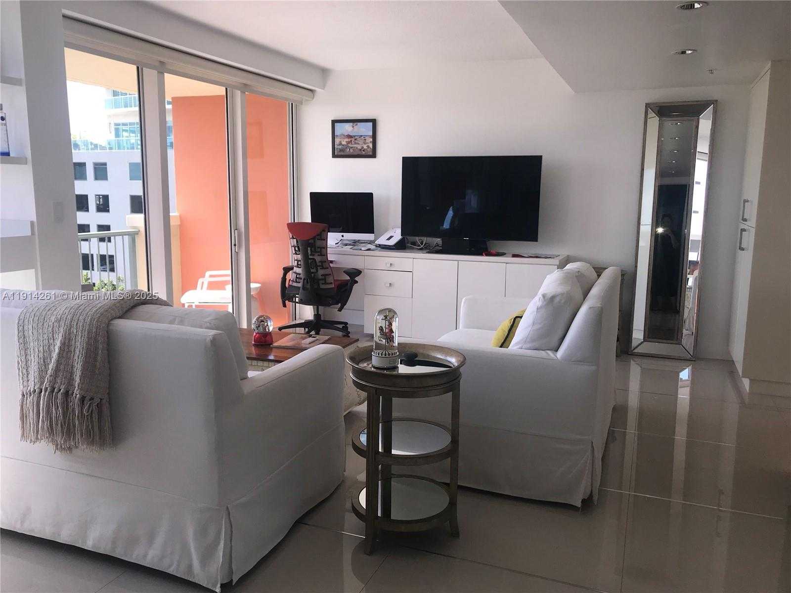 Small Image of 2951 SOUTH BAYSHORE DR #904, Miami Number 18