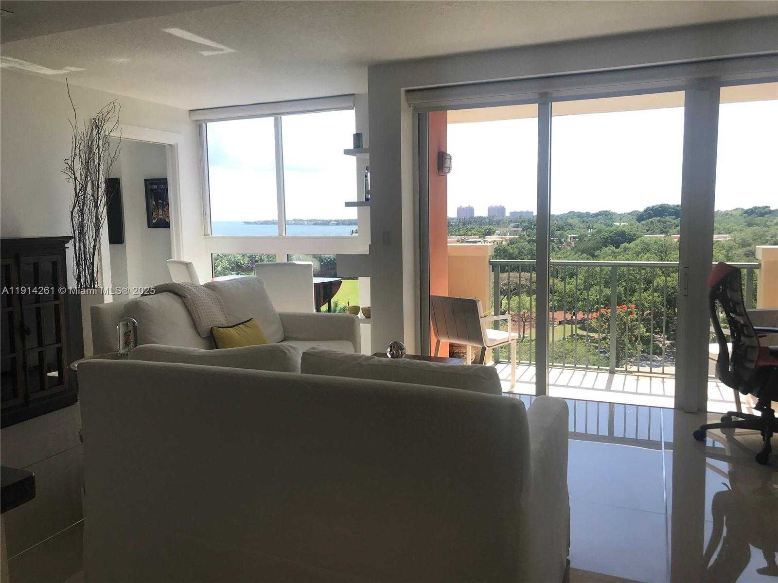 Small Image of 2951 SOUTH BAYSHORE DR #904, Miami Number 7