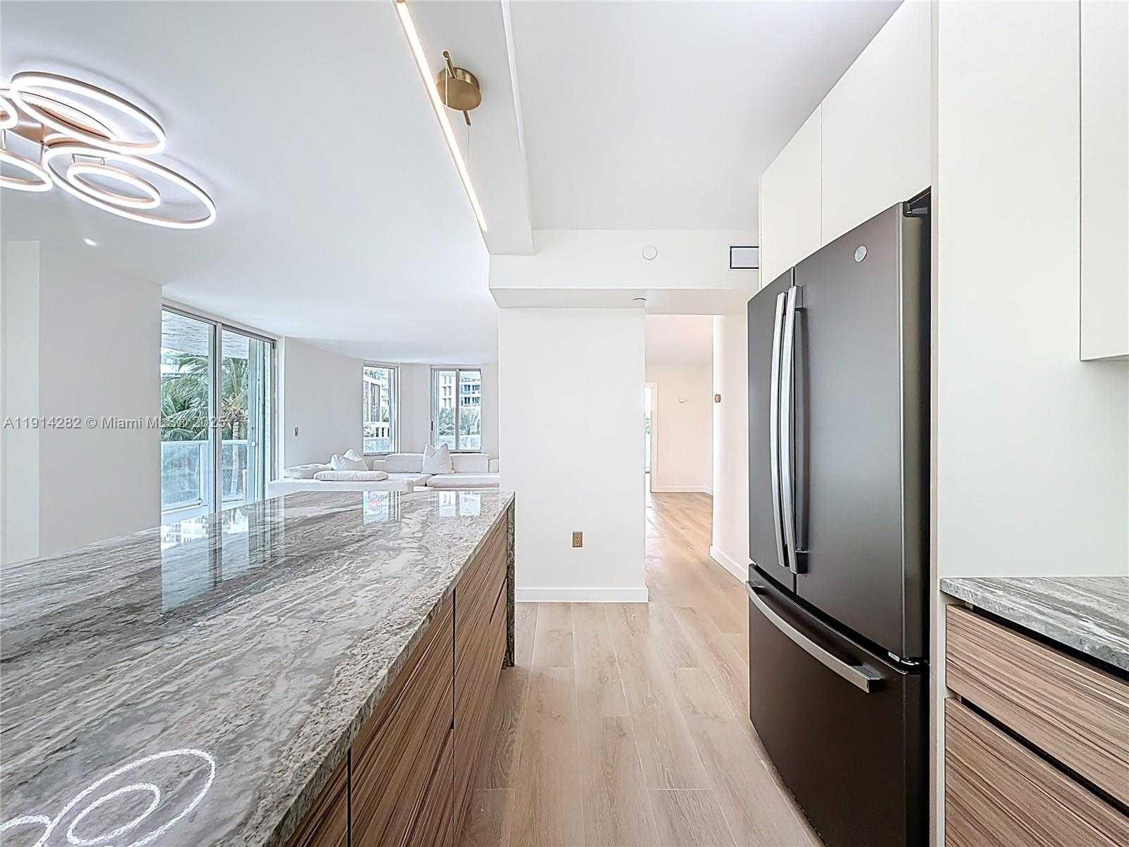 Small Image of 5900 COLLINS AVE #508, Miami Beach Number 13