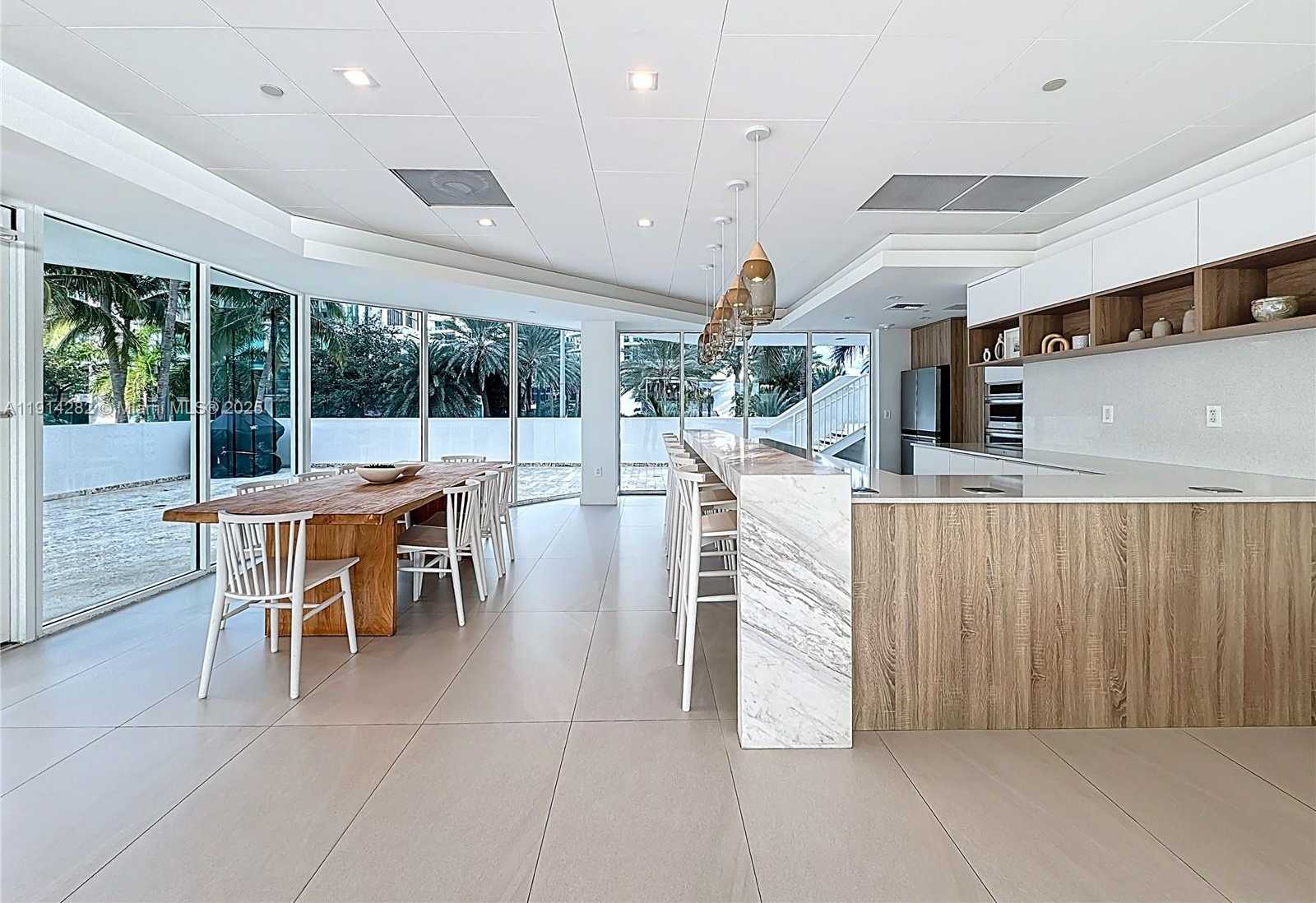 Small Image of 5900 COLLINS AVE #508, Miami Beach Number 30