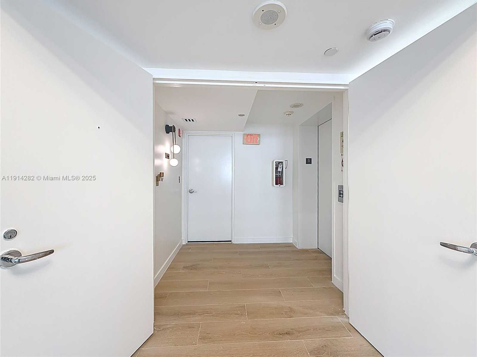 Small Image of 5900 COLLINS AVE #508, Miami Beach Number 32