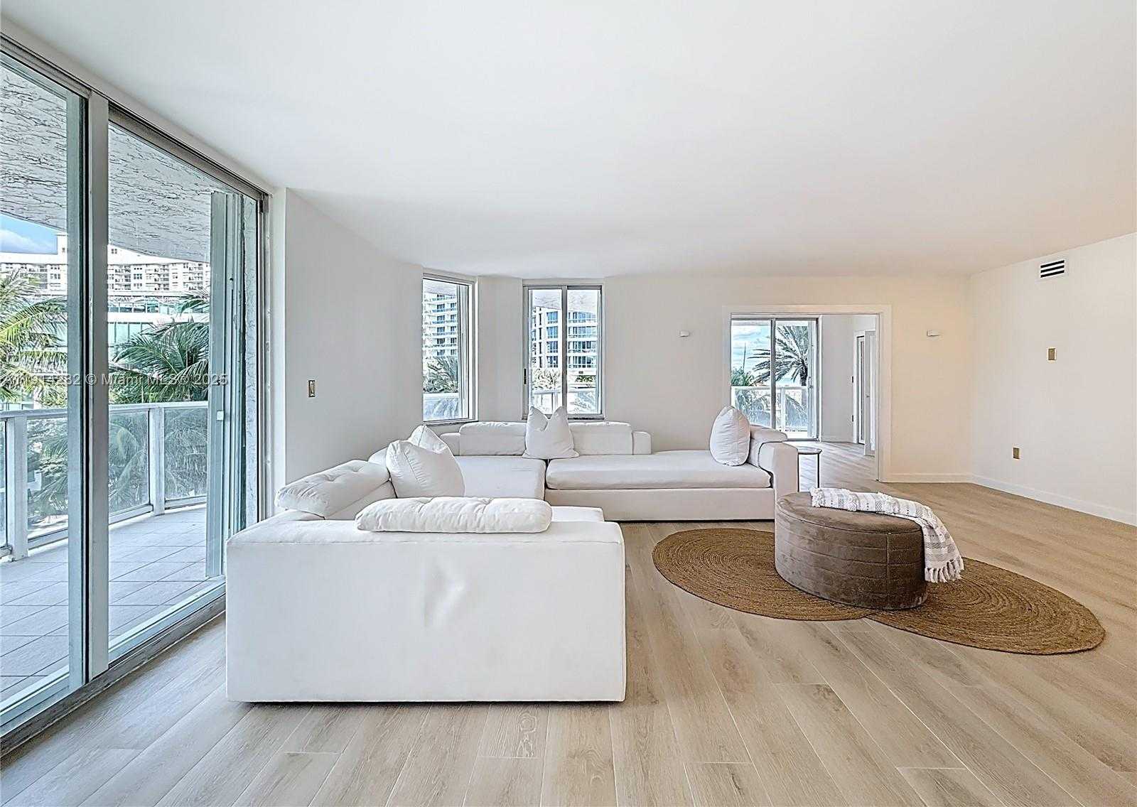 Small Image of 5900 COLLINS AVE #508, Miami Beach Number 6