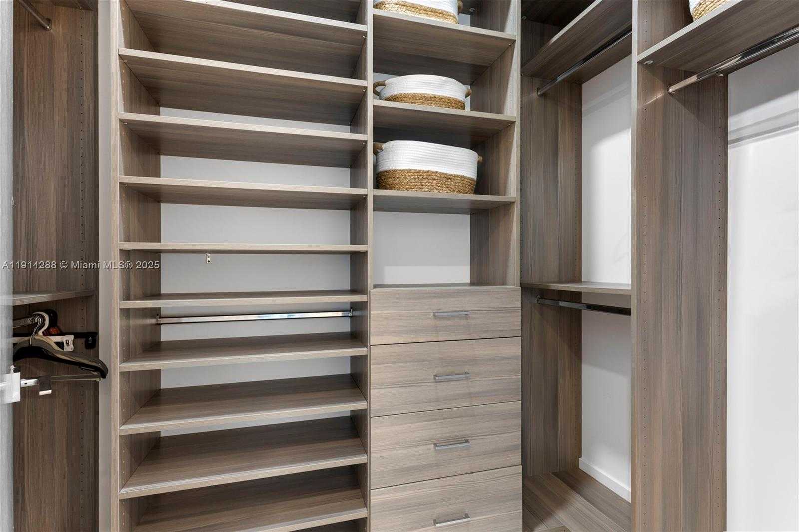 Small Image of 17550 COLLINS AVE #802, Sunny Isles Beach Number 10