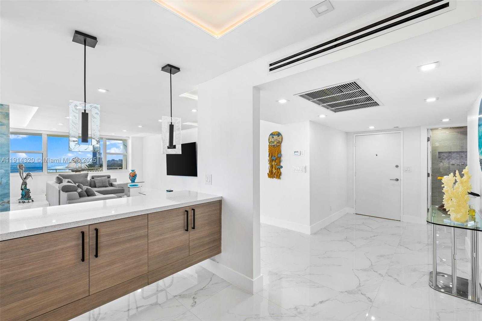 Small Image of 3180 SOUTH OCEAN DR #1408, Hallandale Beach Number 11