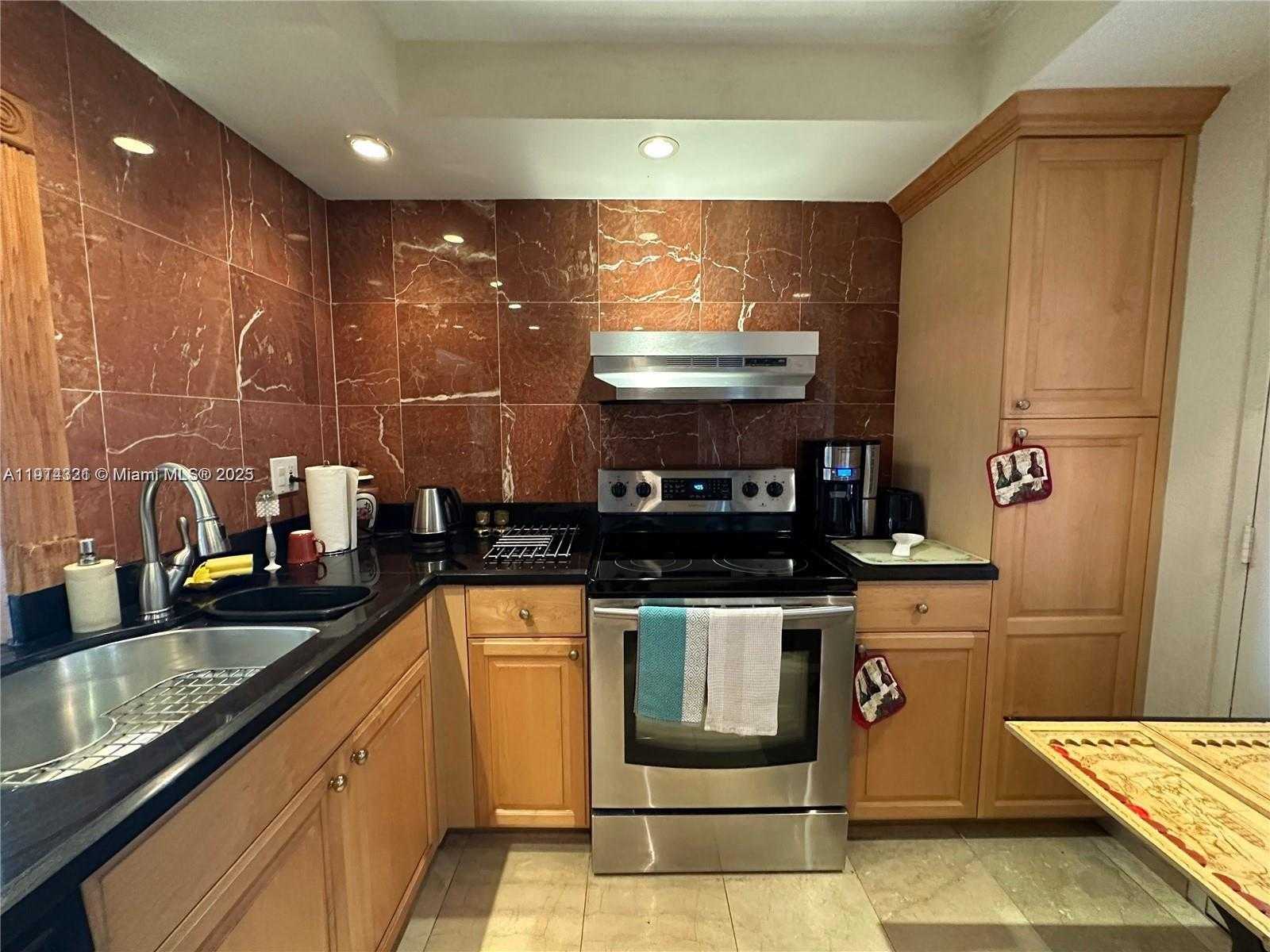 Small Image of 1600 SOUTH OCEAN DR #12C, Hollywood Number 13