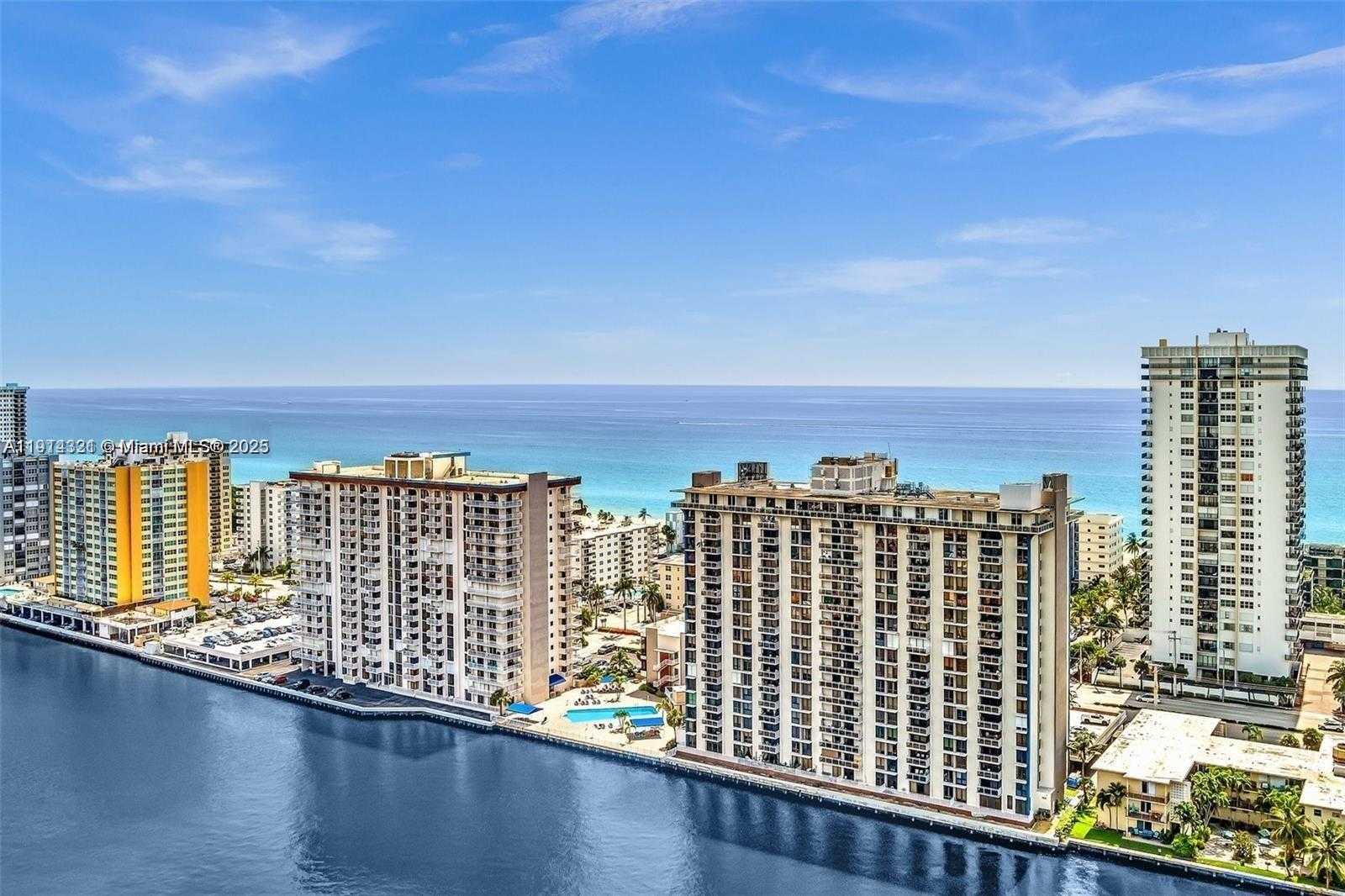 Small Image of 1600 SOUTH OCEAN DR #12C, Hollywood Number 2
