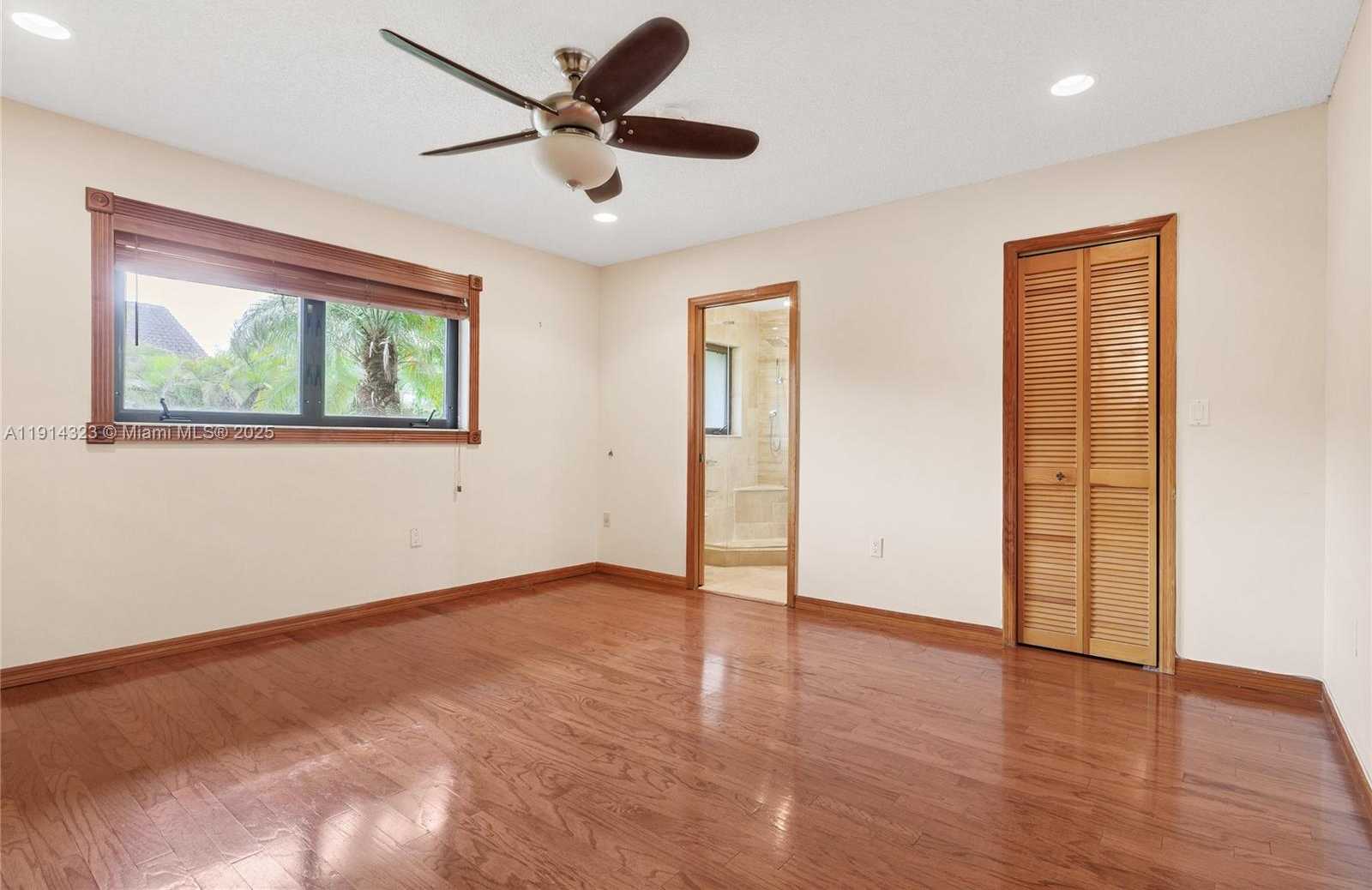 Small Image of 8035 SOUTH WEST 89TH CT #n/a, Miami Number 16